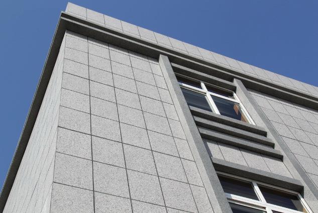 【華喆】多雨季節(jié)，真石漆該如何施工？